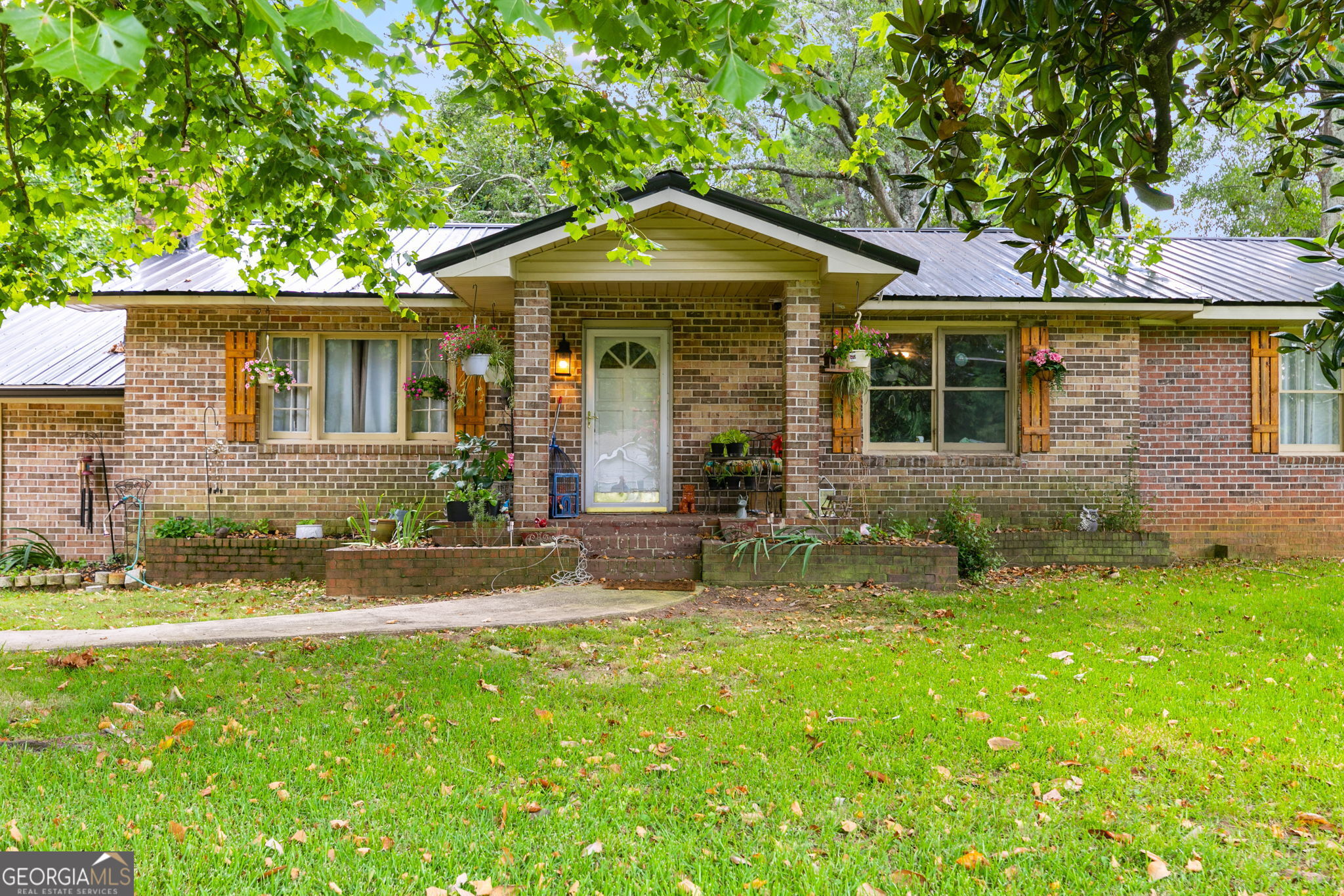 100 Cross Plains Hulett RD