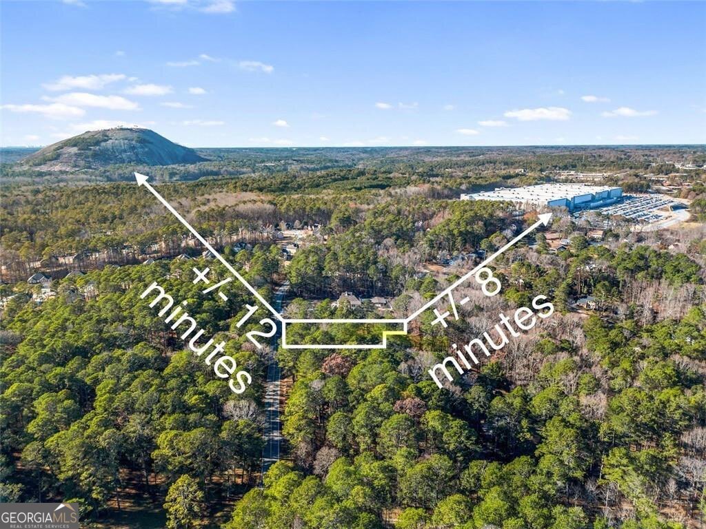 2562 BERMUDA RD