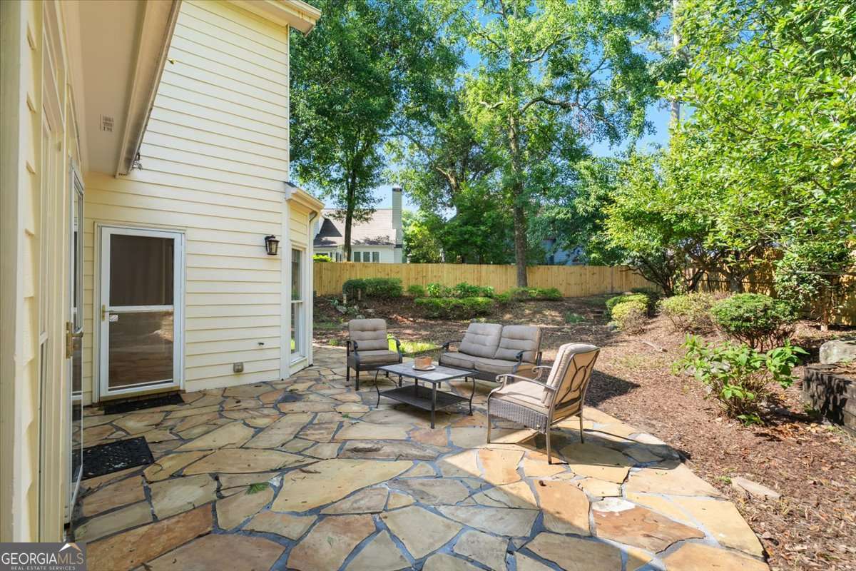 1560 Oak Park CV