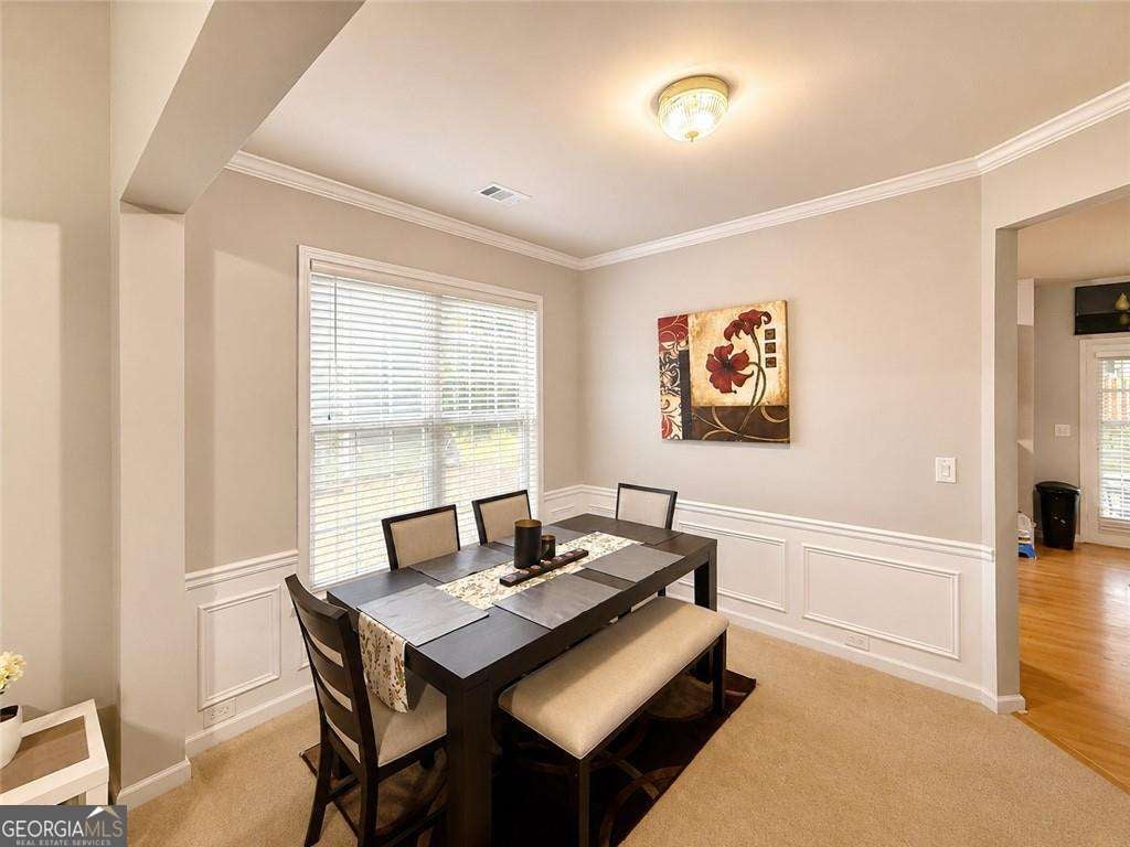1423 Lady Slipper CT NW