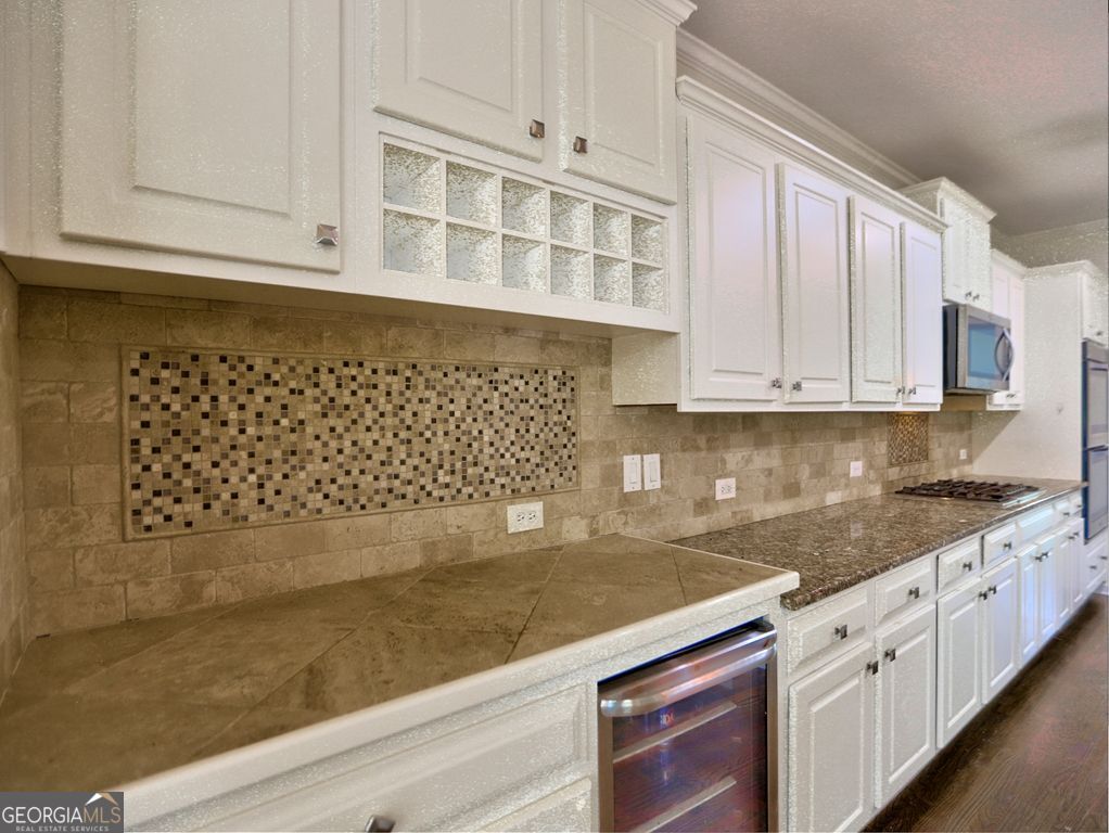 NORTHAMPTON - Residential