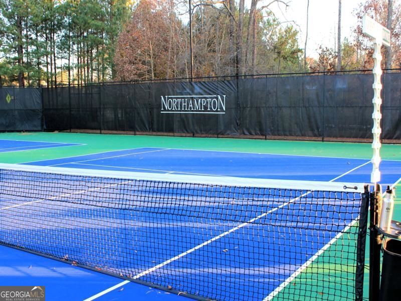 NORTHAMPTON - Residential