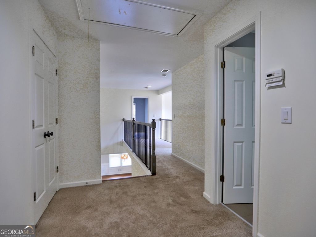 NORTHAMPTON - Residential