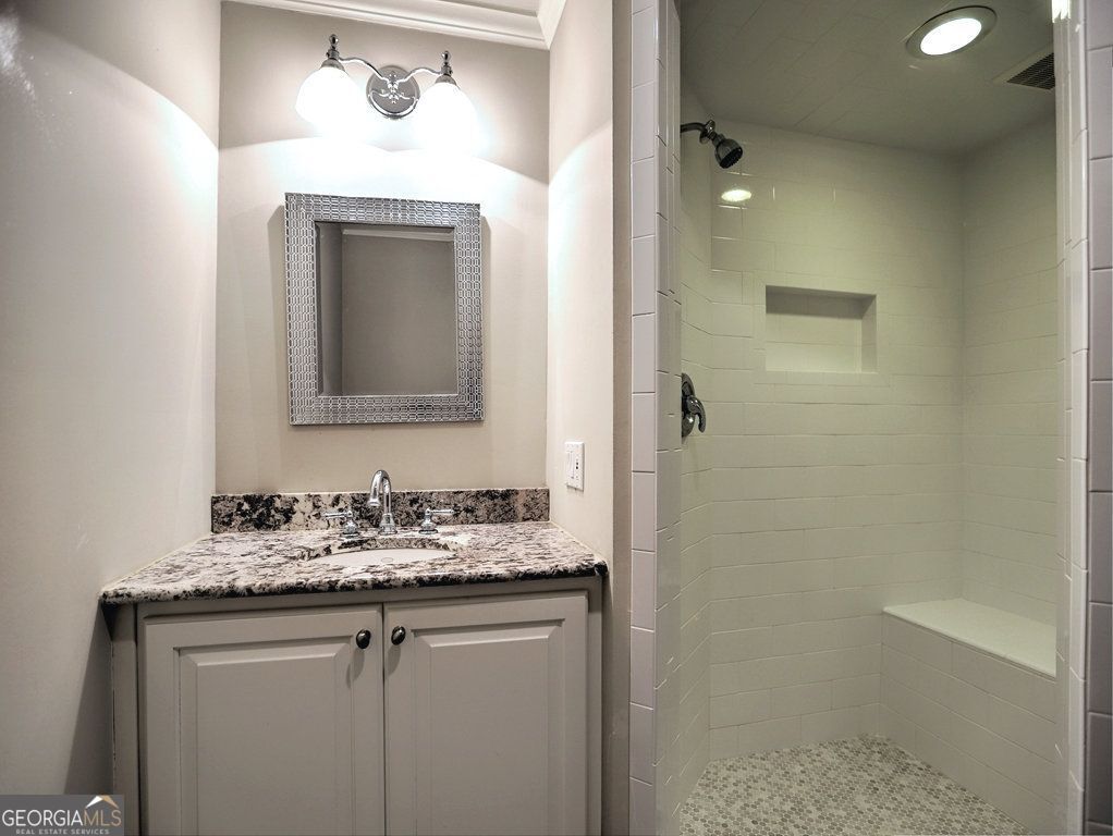 NORTHAMPTON - Residential