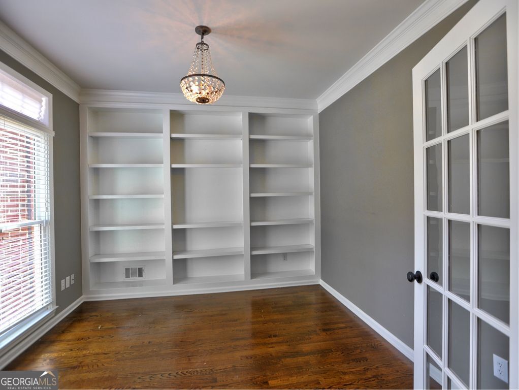 NORTHAMPTON - Residential