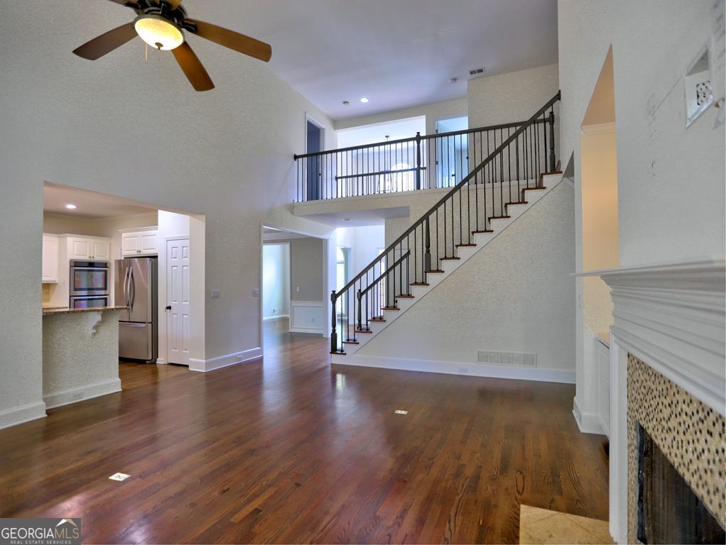 NORTHAMPTON - Residential