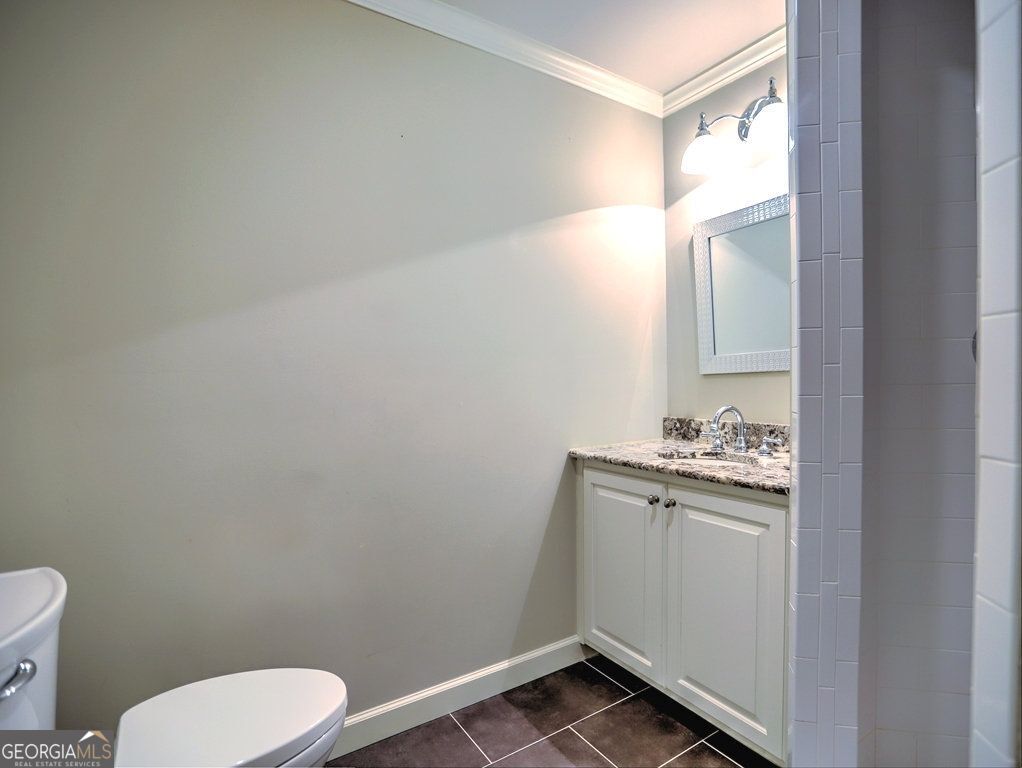 NORTHAMPTON - Residential