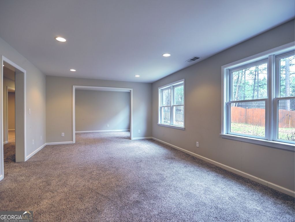 NORTHAMPTON - Residential