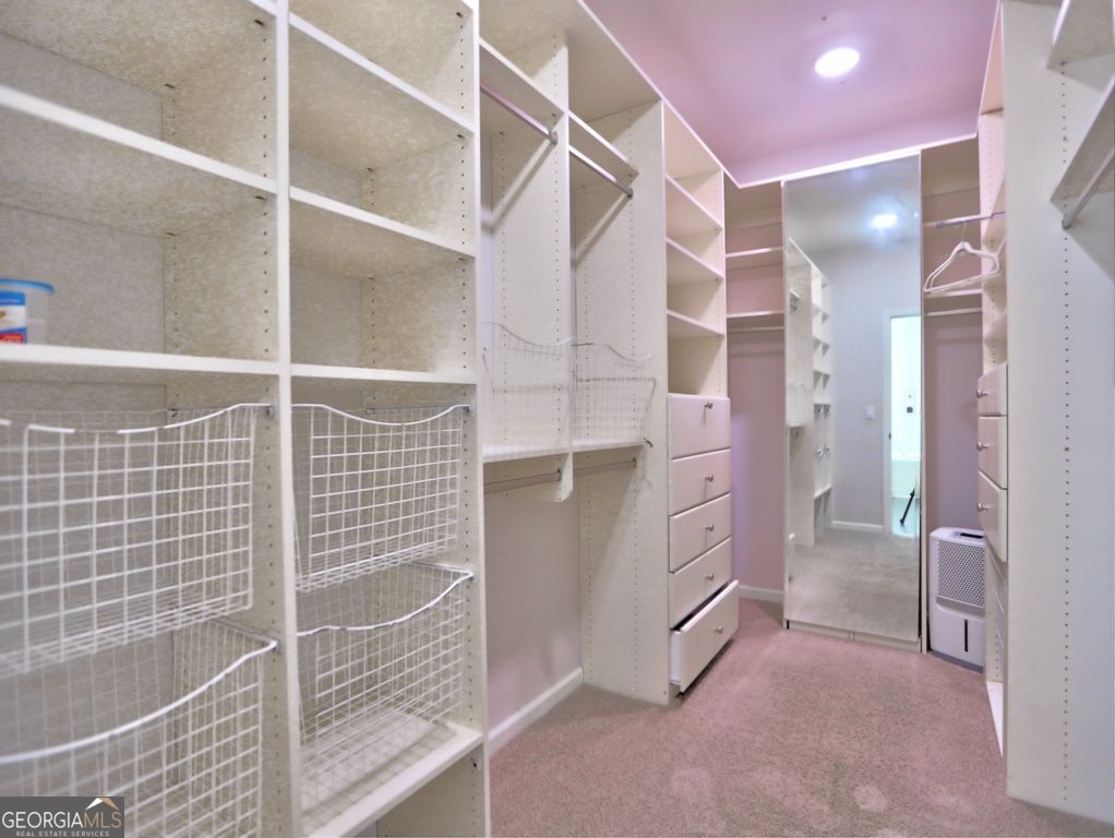 NORTHAMPTON - Residential