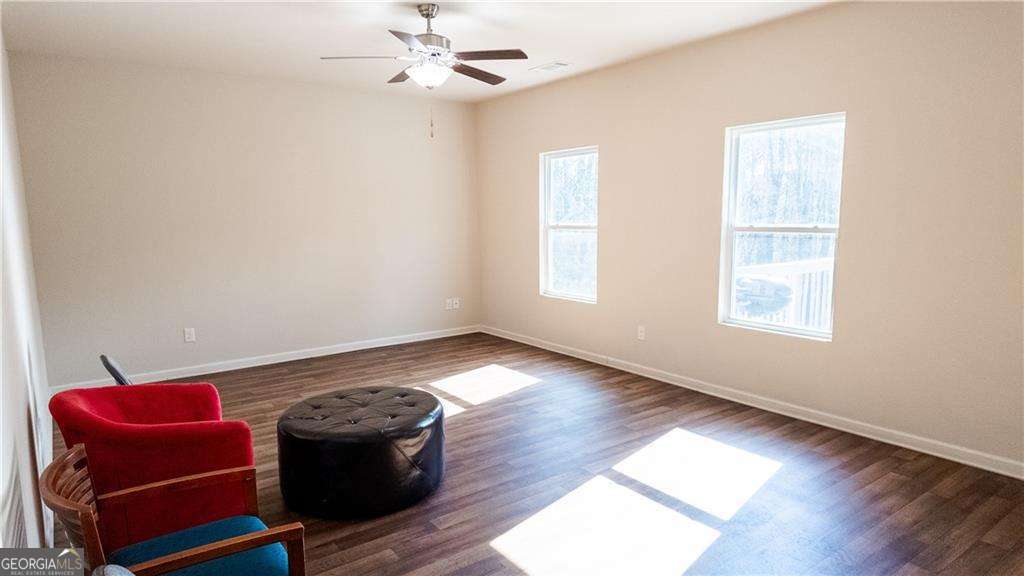 39 Darling LN