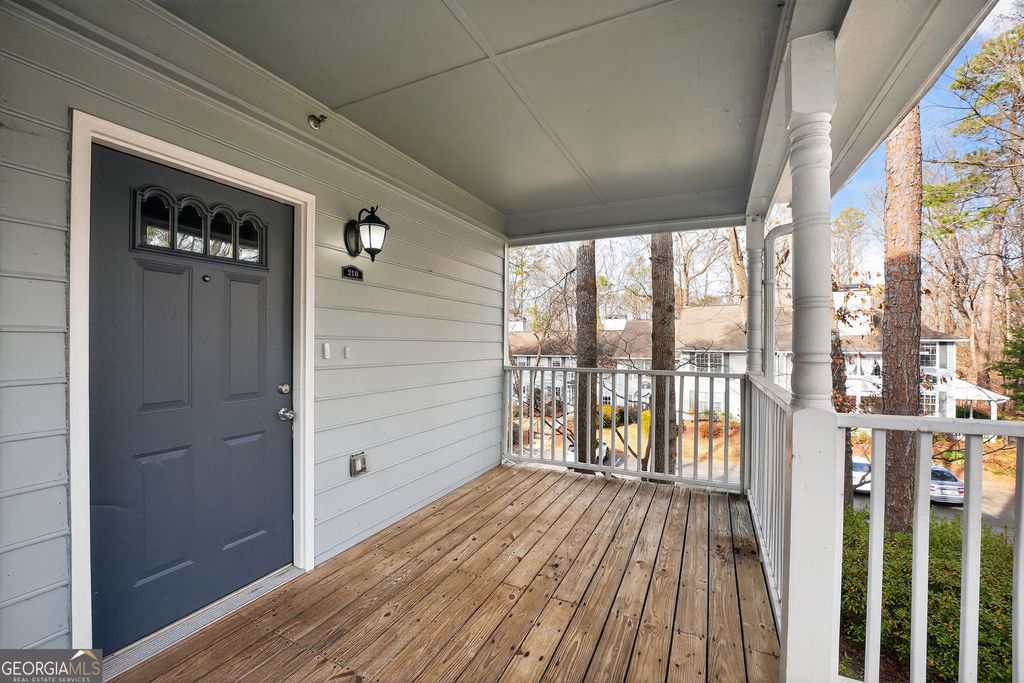 Photo of 3921 Riverlook Parkway SE #210, Marietta, GA 30067 (MLS # 10669467)