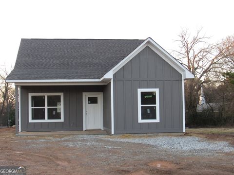 A home in Bowersville