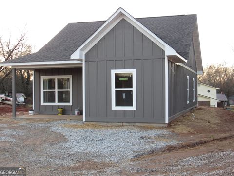 A home in Bowersville