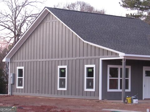 A home in Bowersville