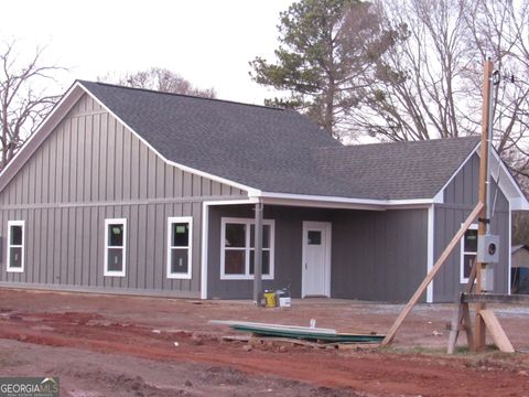 A home in Bowersville