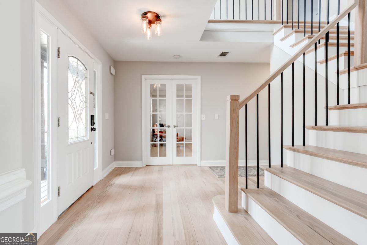 4418 Shellie LN