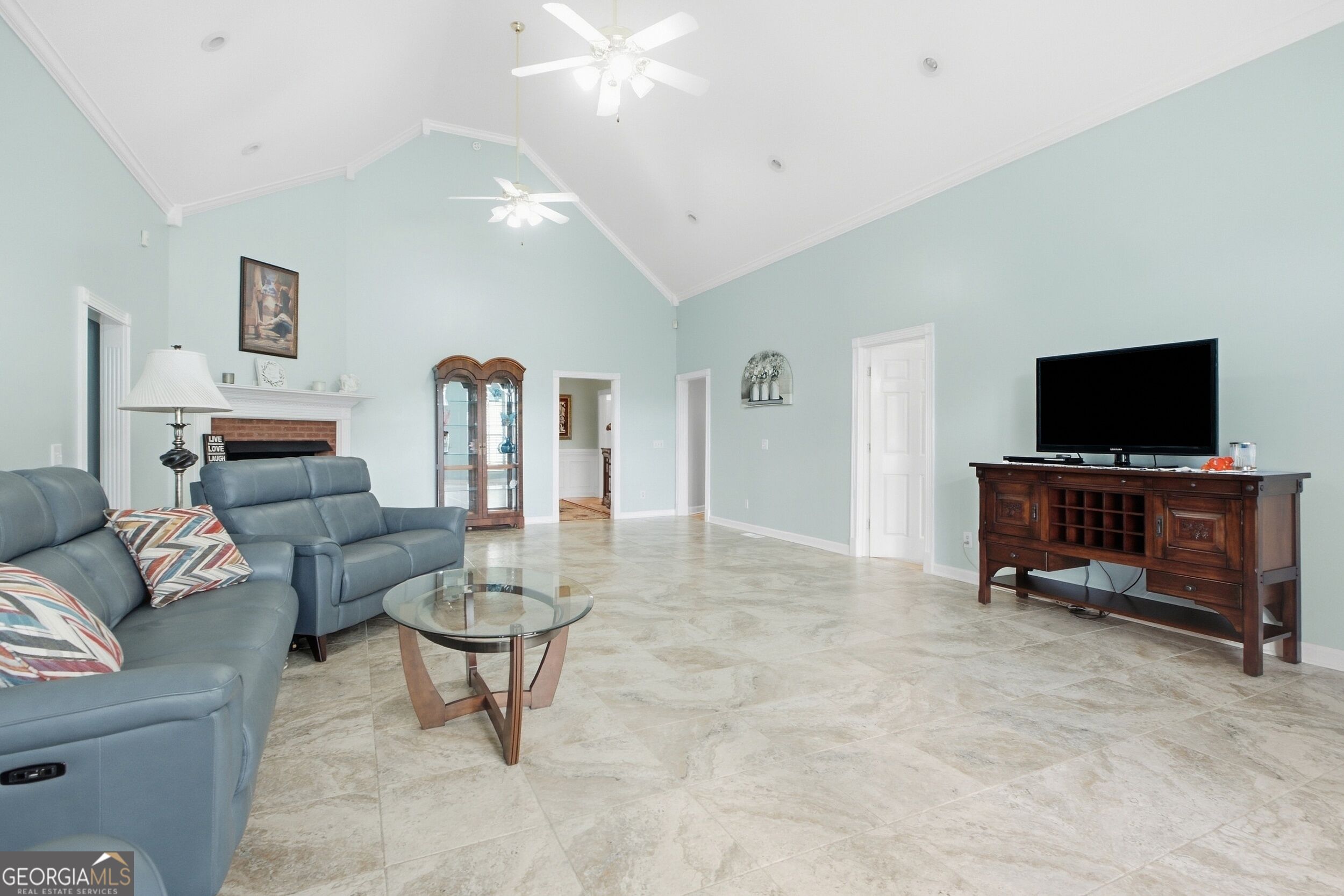 8400 Heron CIR