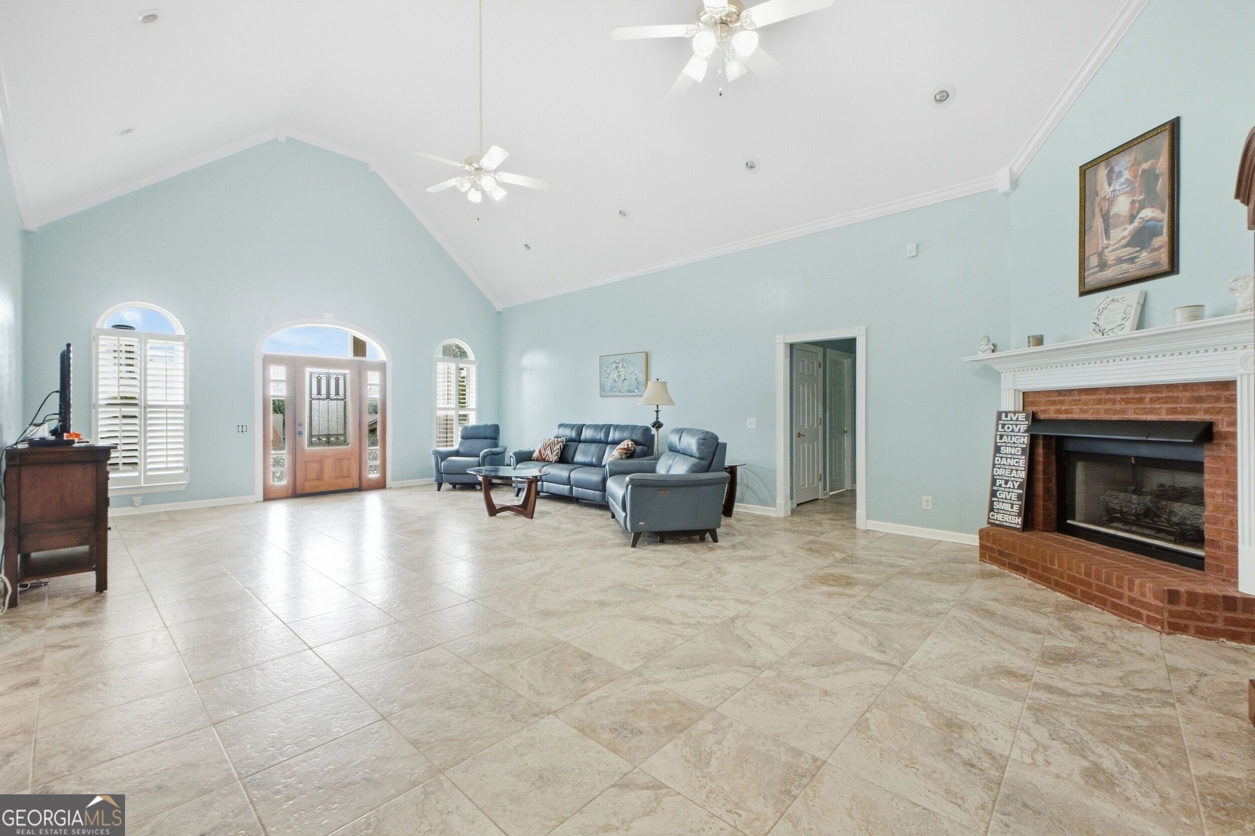 8400 Heron CIR