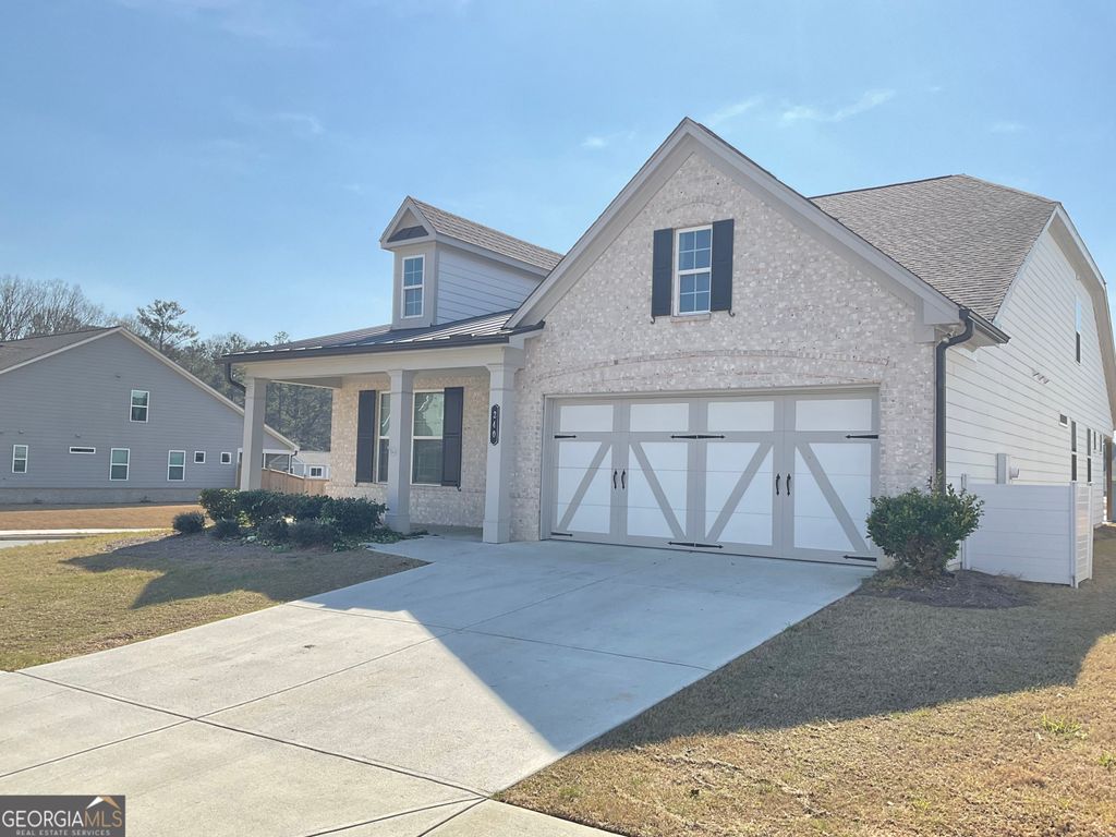 Photo of 240 Hollis Street, Fayetteville, GA 30215 (MLS # 10715917)