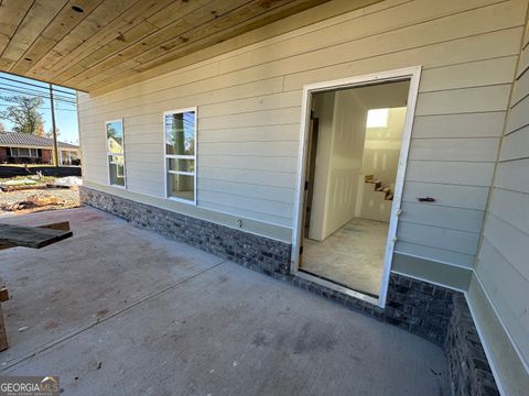 A home in Newnan