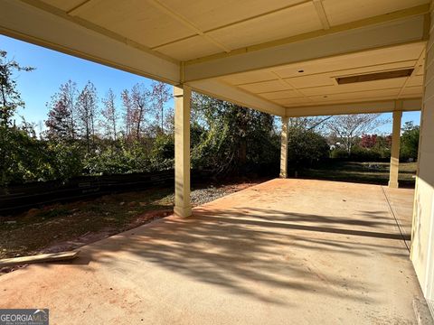 A home in Newnan