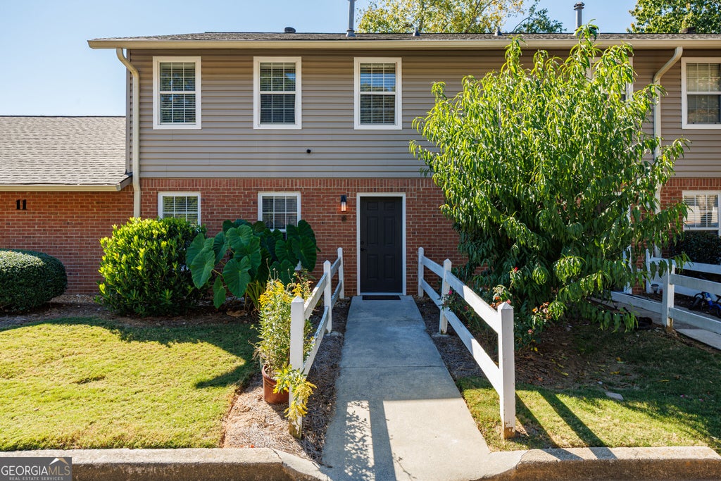 Photo of 7750 Roswell Road #11B, Sandy Springs, GA 30350 (MLS # 10878937)