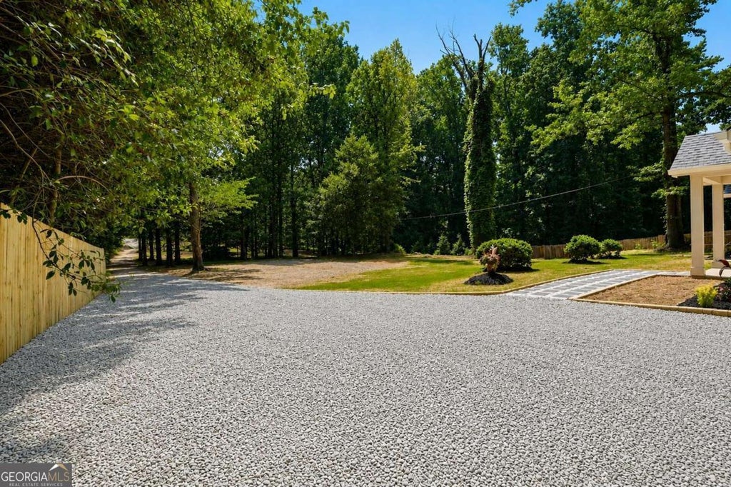 Photo of 1231 Bunny Court, Loganville, GA 30052 (MLS # 10802775)