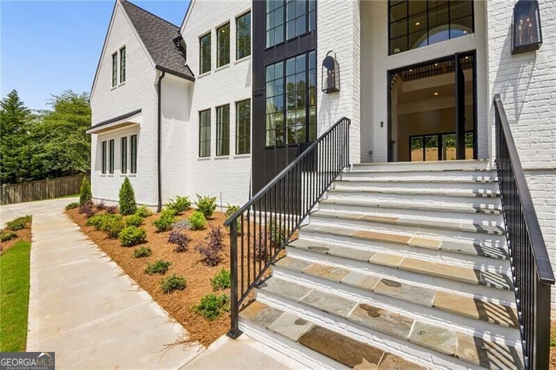584 Indian Hills PKWY