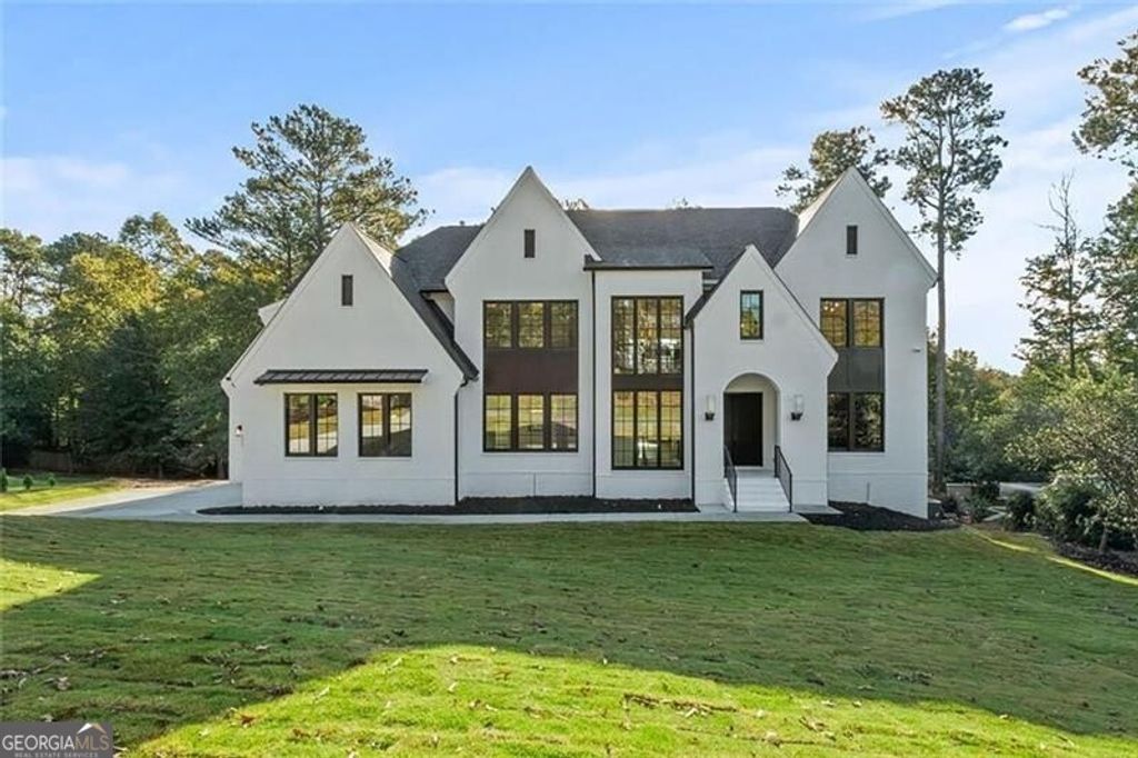 Photo of 584 Indian Hills Parkway, Marietta, GA 30068 (MLS # 10695735)