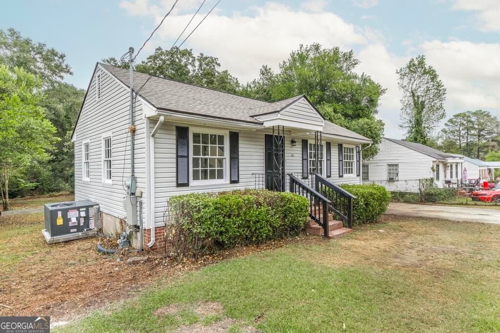 3529 McKenzie DR