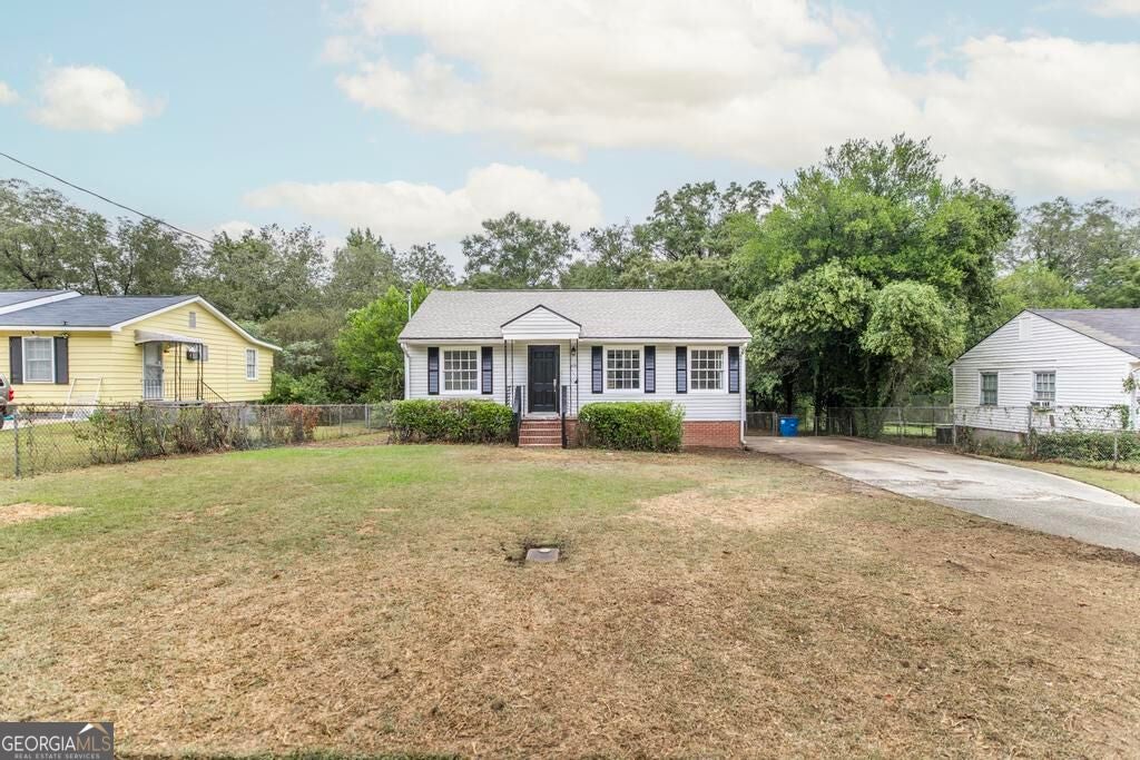 3529 McKenzie DR