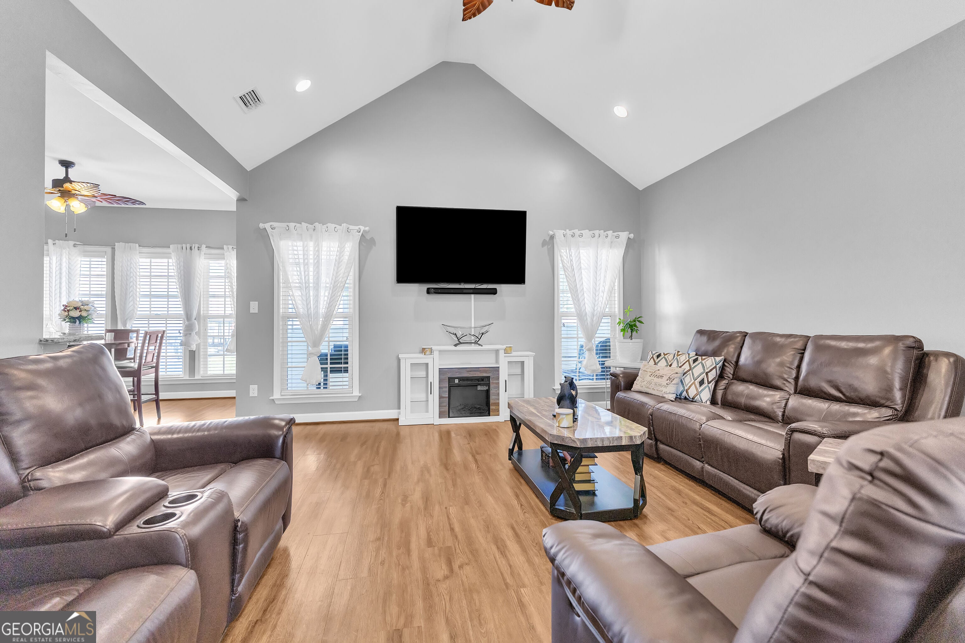 2543 Tuscan WAY
