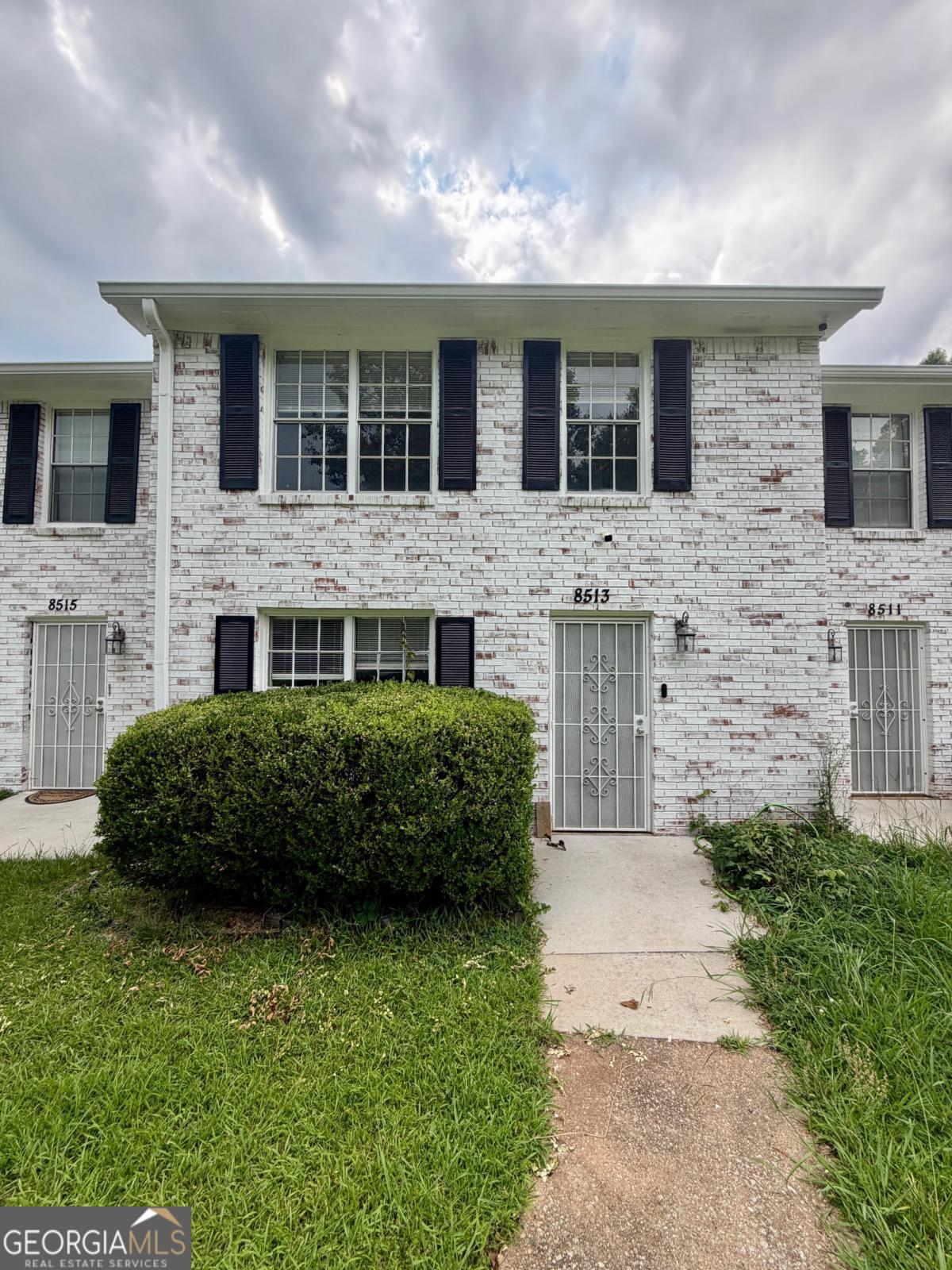 Photo 1 of 14 — 8513 Pineland DR, Jonesboro, GA 30238