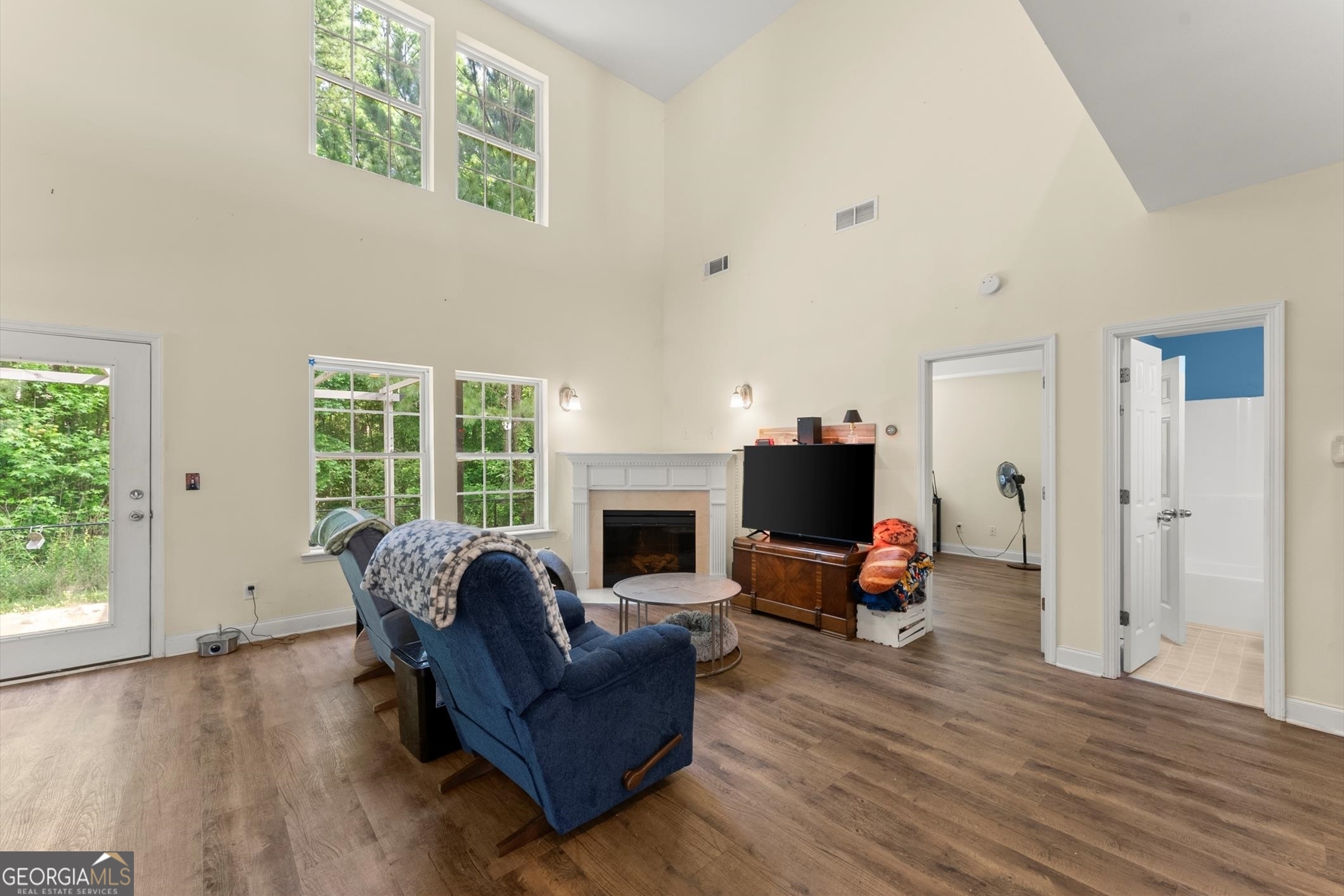 3235 Avondale PKWY
