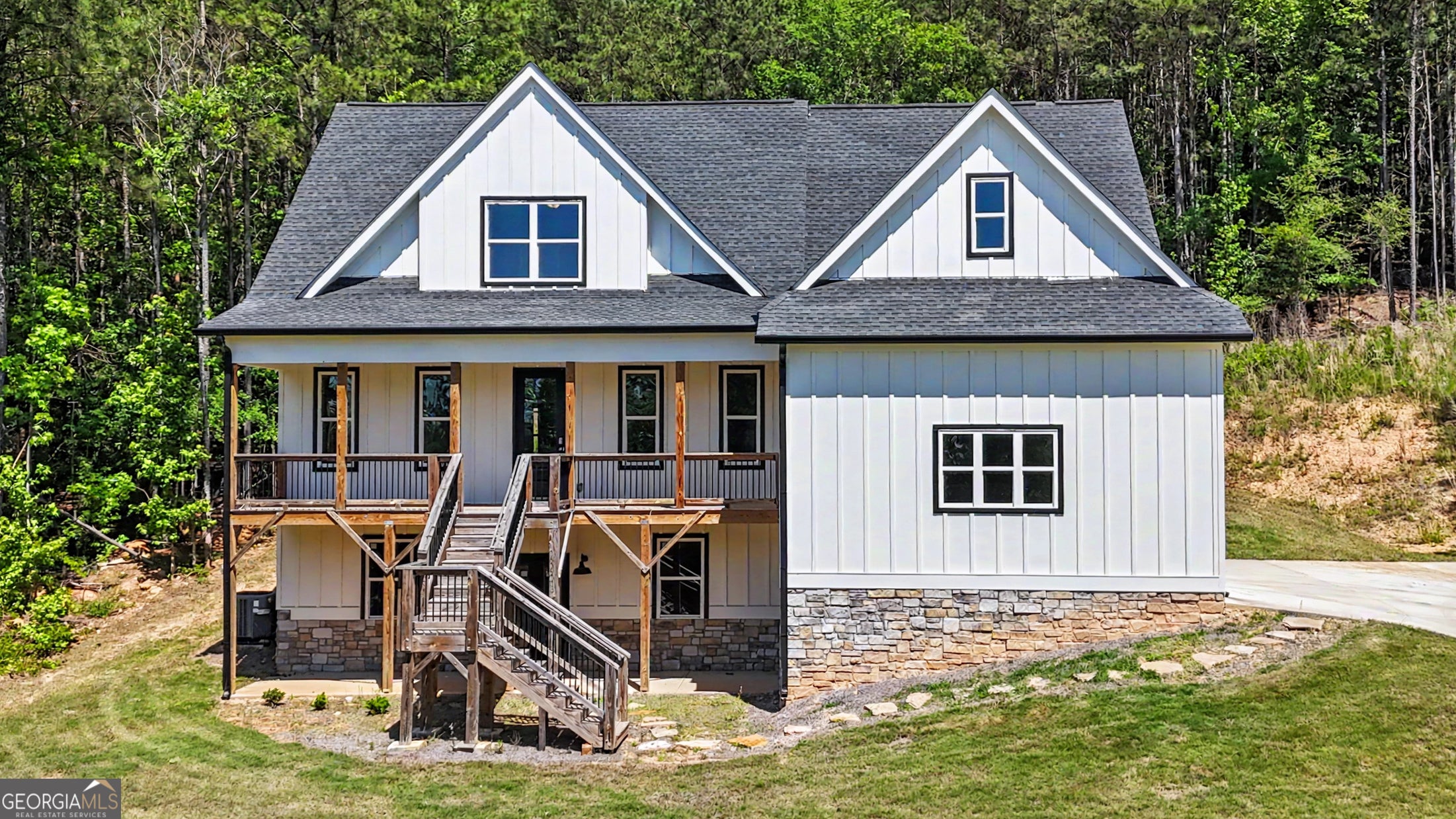 113 Cherokee Estates DR