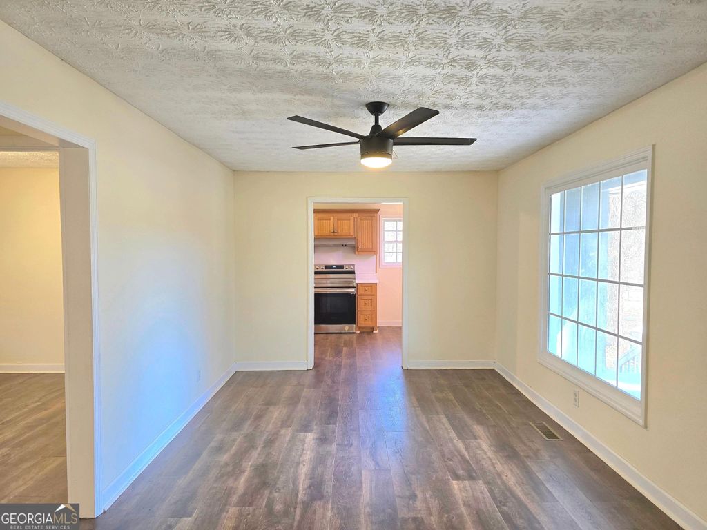 Photo of 71 Railroad Avenue, Jefferson, GA 30549 (MLS # 10696328)