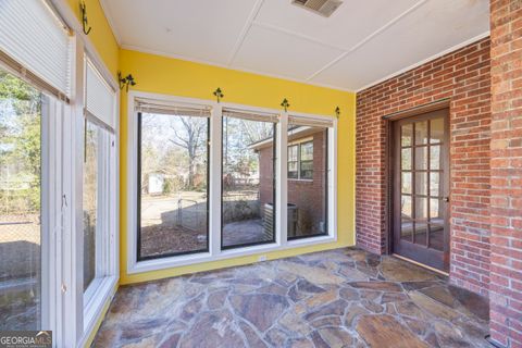 A home in Toccoa