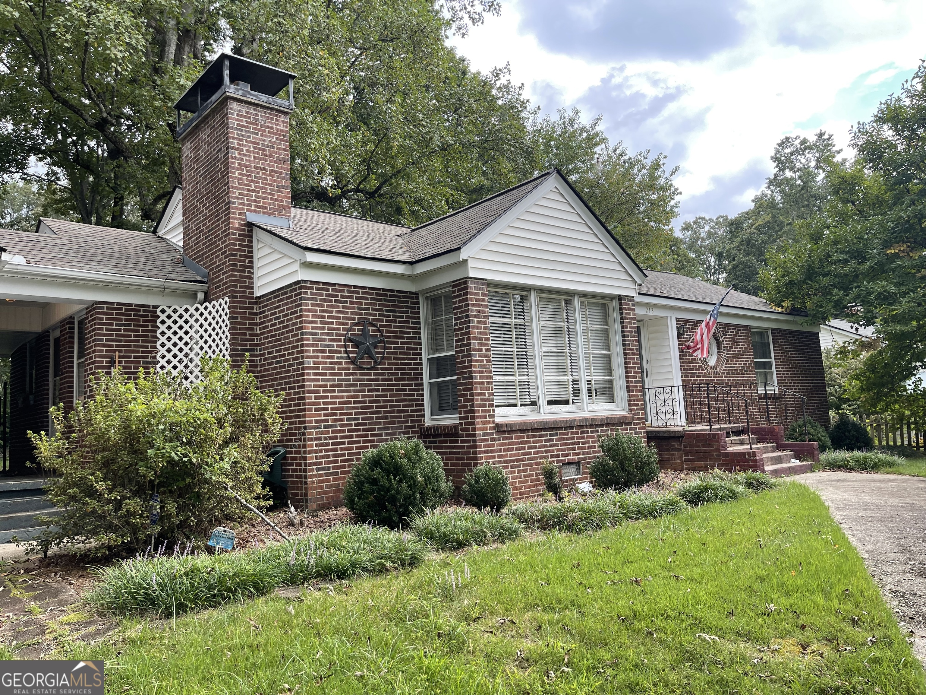 Clarkesville, Georgia 30523, United States, 3 Bedrooms Bedrooms, ,2 BathroomsBathrooms,Residential,Active,238083