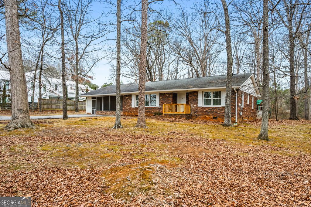 Photo of 45 Chaffin Road, Roswell, GA 30075 (MLS # 10730365)
