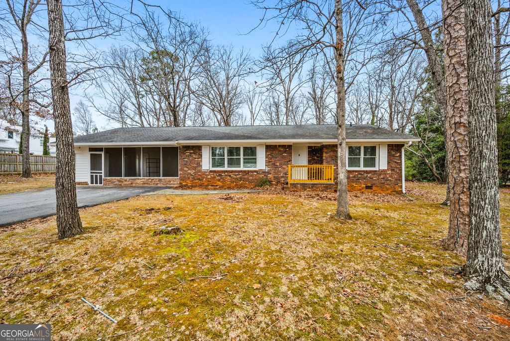 Photo of 45 Chaffin Road, Roswell, GA 30075 (MLS # 10730365)