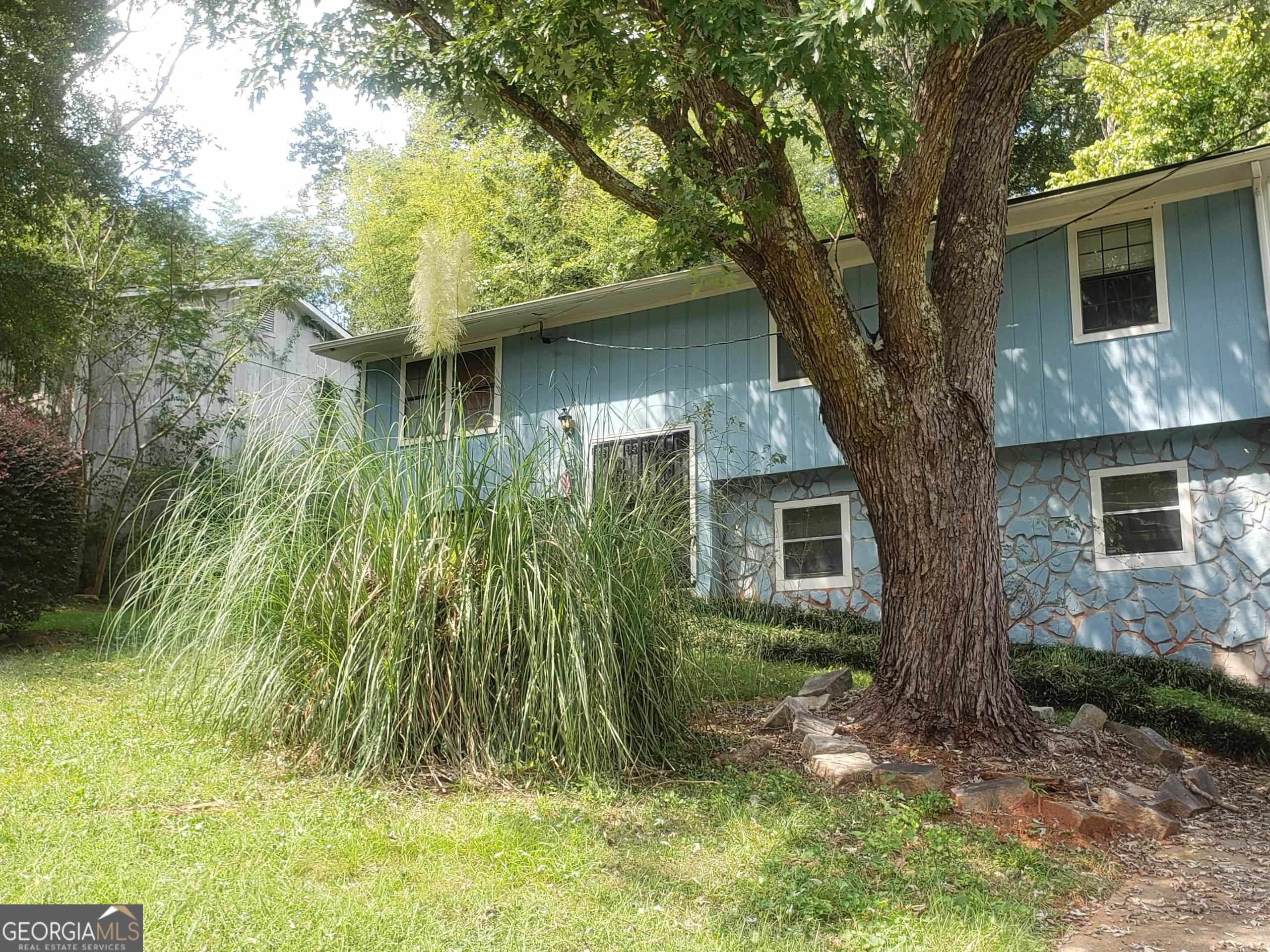 Great Investment opportunity or First time home buyer. This home is conveniently located near I-285 in Decatur. This is the one! Discover the potential and endless possibilties in this 4 bedroom 3 bath split level home, this home is perfect for a new homeowner that is willing to do some upgrades or an investor. Sold "AS IS"
