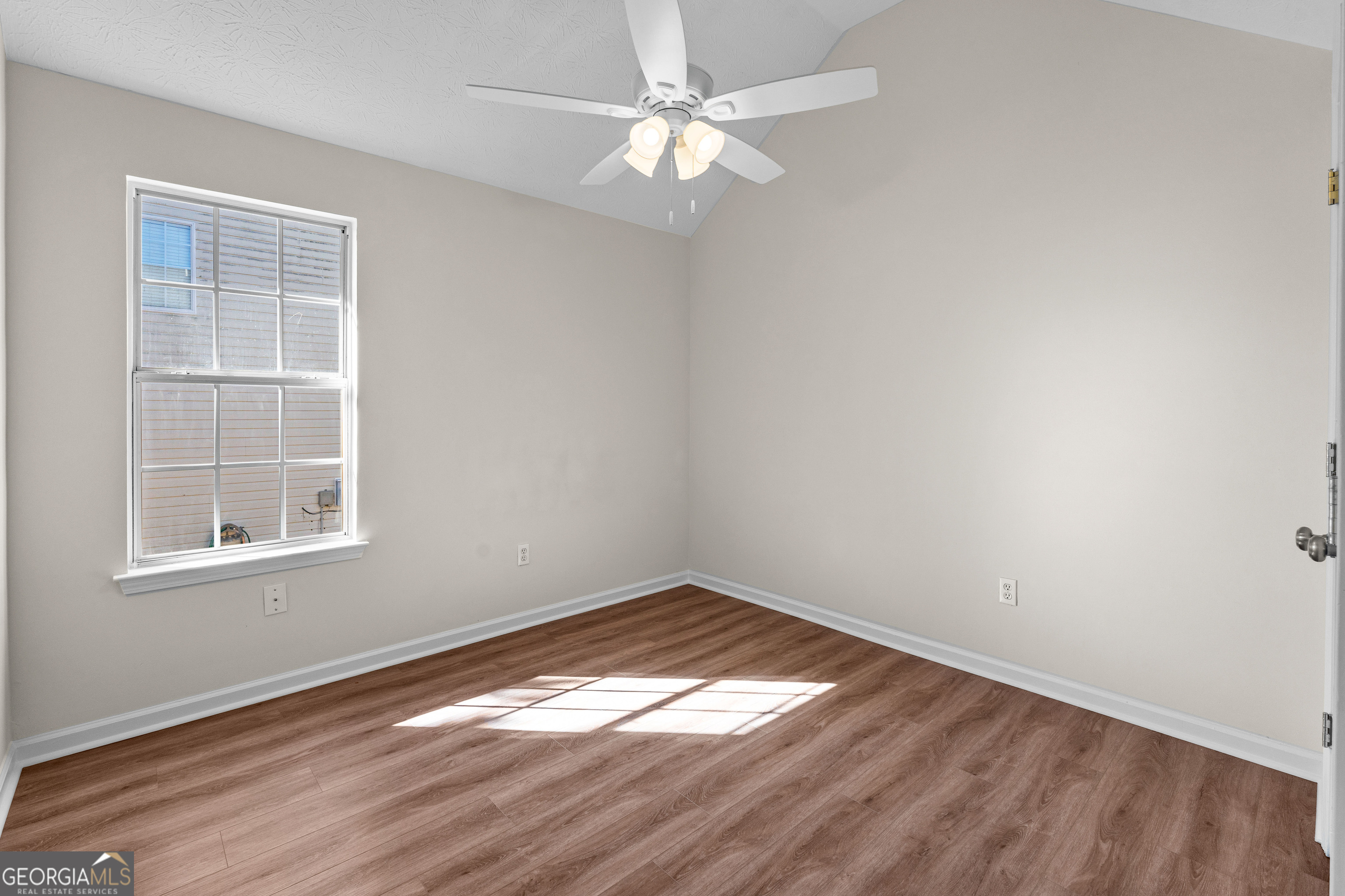 Covington, Georgia 30016, United States, 3 Bedrooms Bedrooms, ,2 BathroomsBathrooms,Residential,Pending,230381