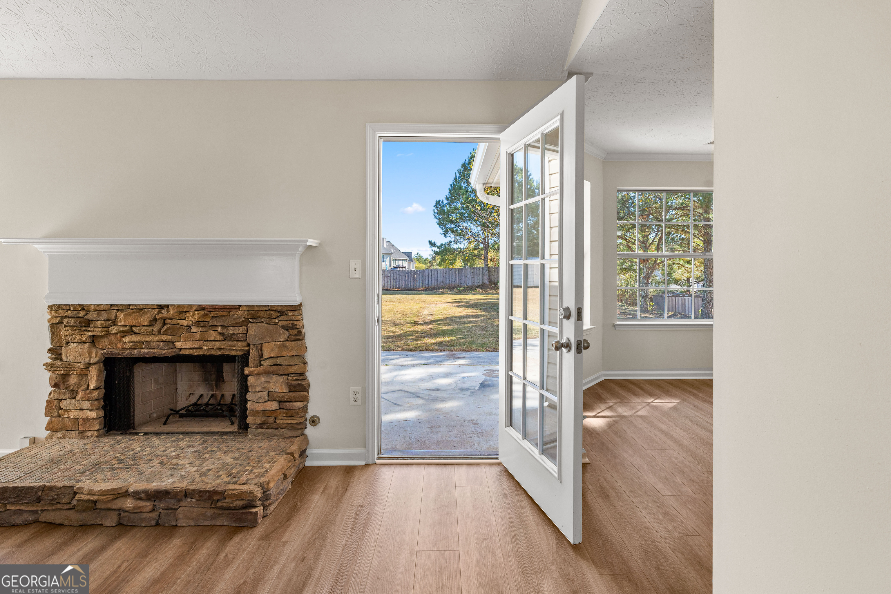 Covington, Georgia 30016, United States, 3 Bedrooms Bedrooms, ,2 BathroomsBathrooms,Residential,Pending,230381