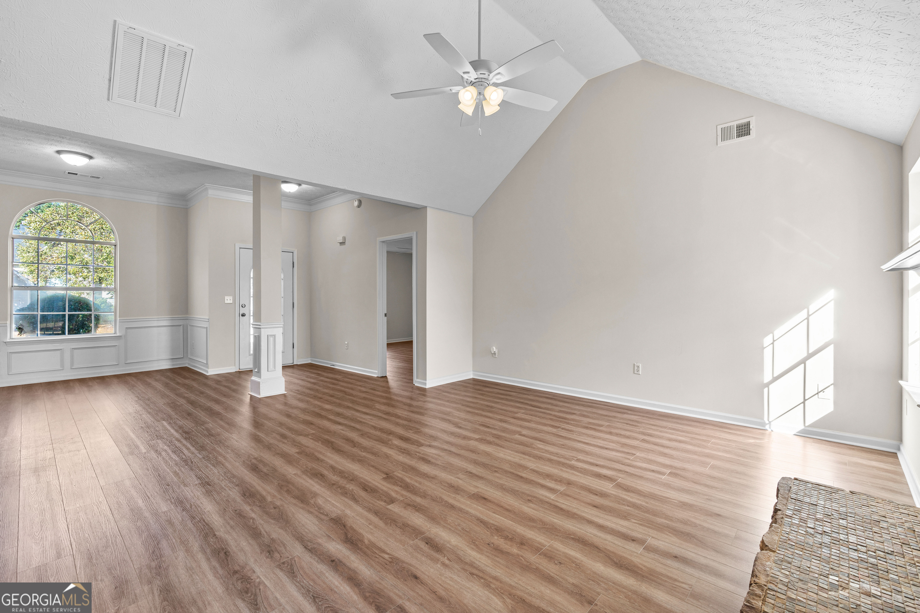 Covington, Georgia 30016, United States, 3 Bedrooms Bedrooms, ,2 BathroomsBathrooms,Residential,Pending,230381