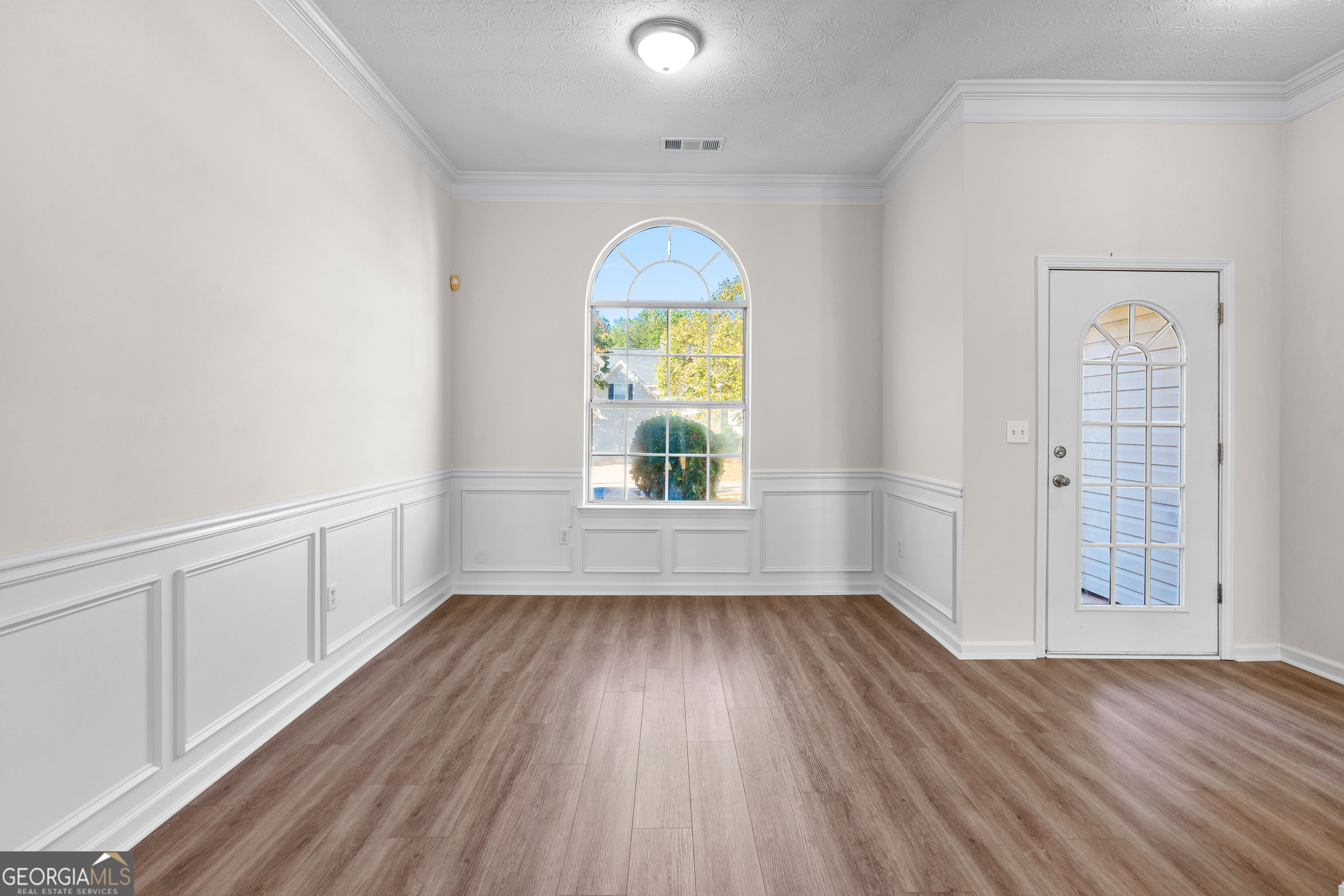 Covington, Georgia 30016, United States, 3 Bedrooms Bedrooms, ,2 BathroomsBathrooms,Residential,Pending,230381