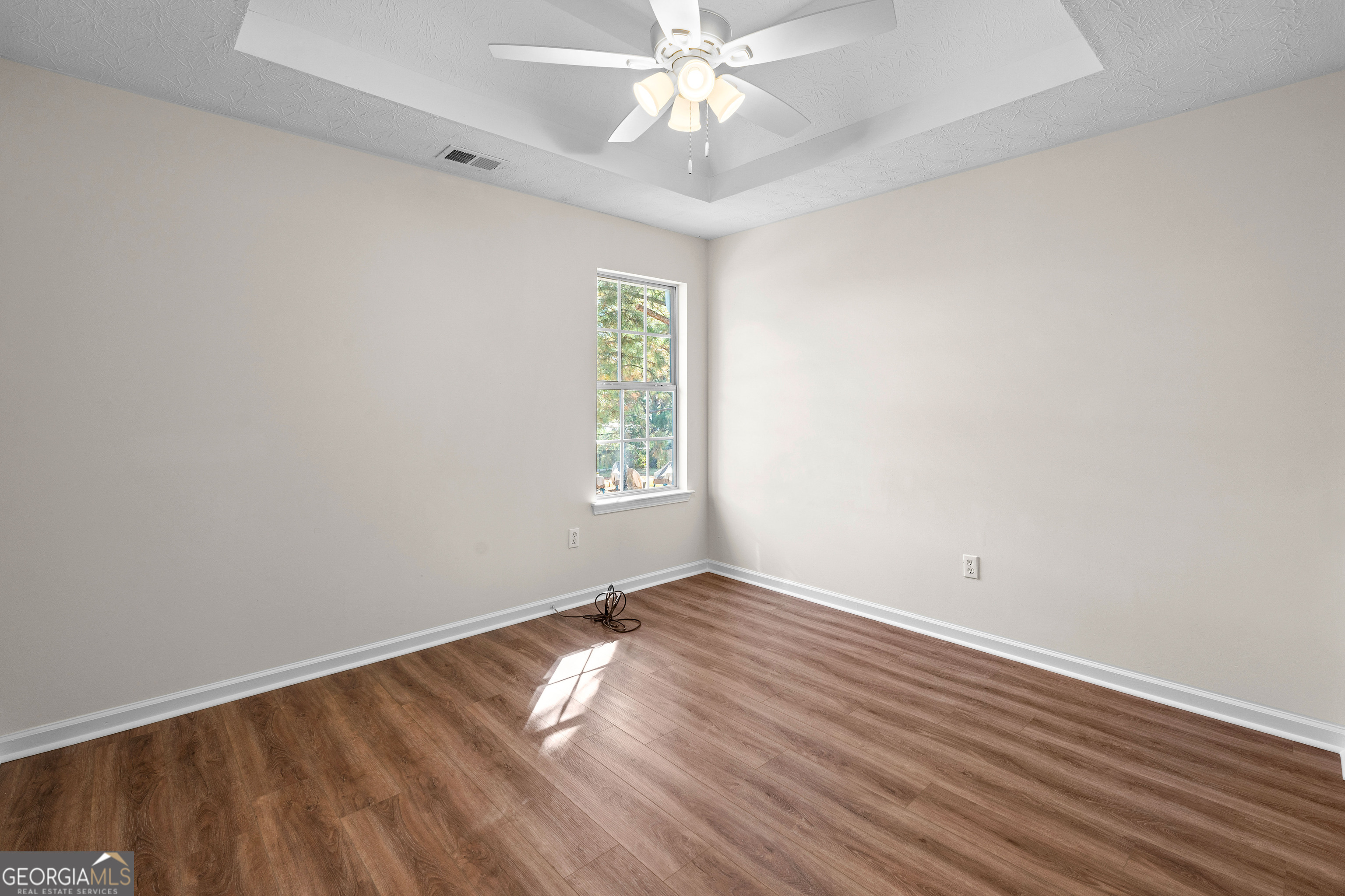 Covington, Georgia 30016, United States, 3 Bedrooms Bedrooms, ,2 BathroomsBathrooms,Residential,Pending,230381