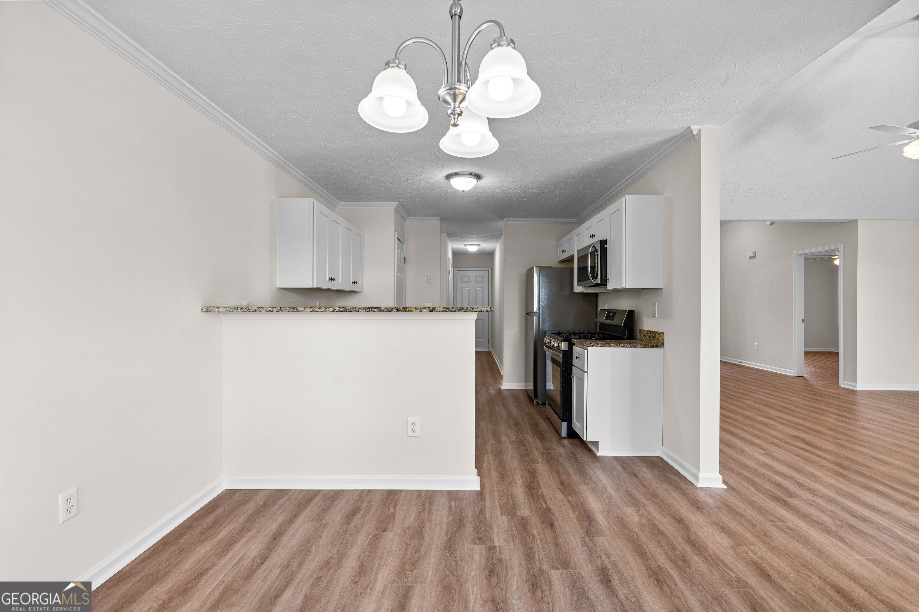 Covington, Georgia 30016, United States, 3 Bedrooms Bedrooms, ,2 BathroomsBathrooms,Residential,Pending,230381