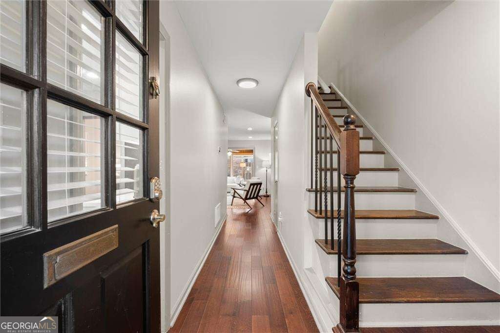 Photo of 6700 Roswell Road #19B, Sandy Springs, GA 30328 (MLS # 10882285)