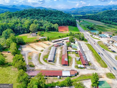 134 Market CIR Rabun Gap GA 30568