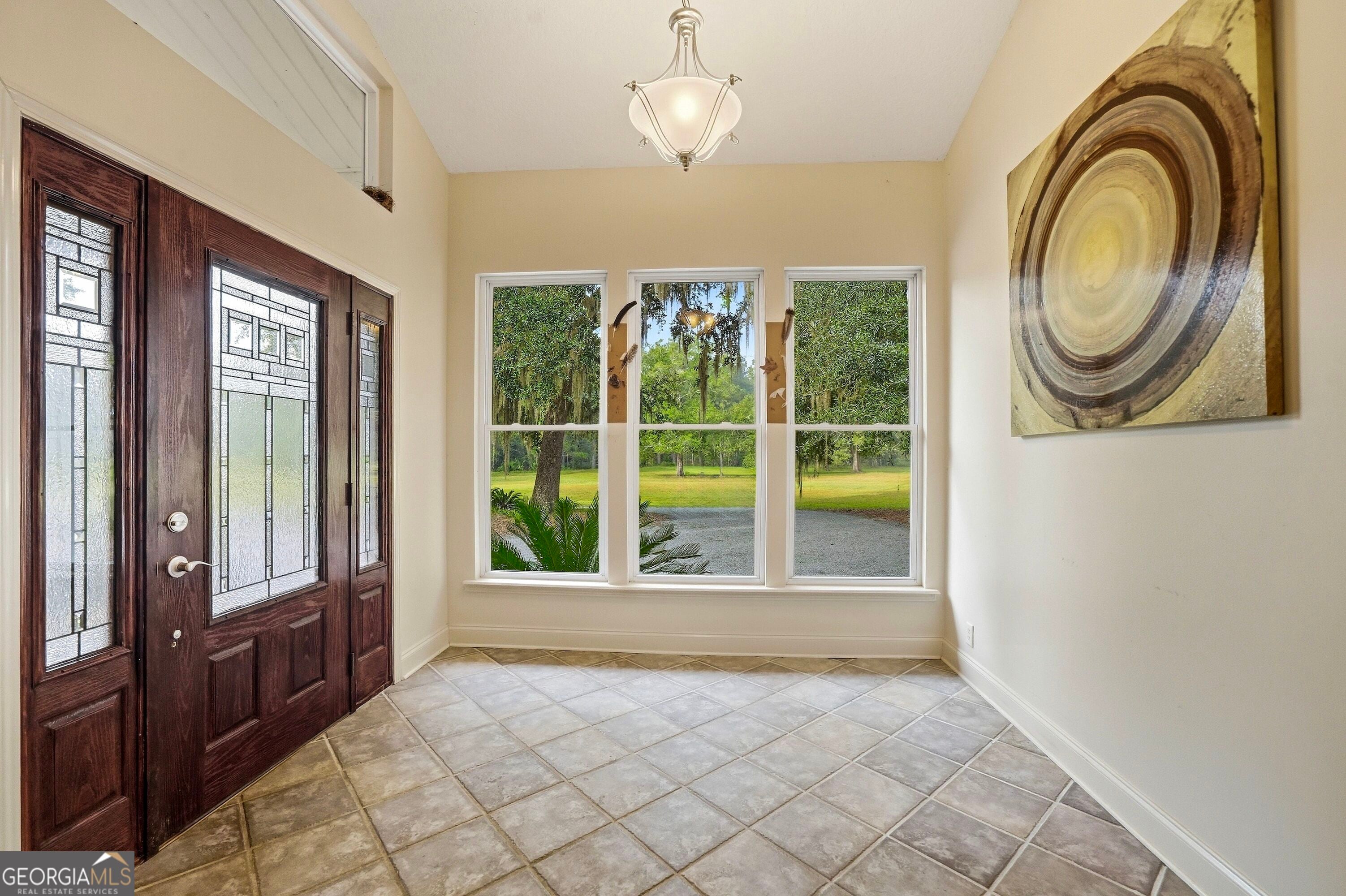 283 Milton LN